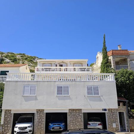 Apartmani Mestrovic Драге Екстериор снимка