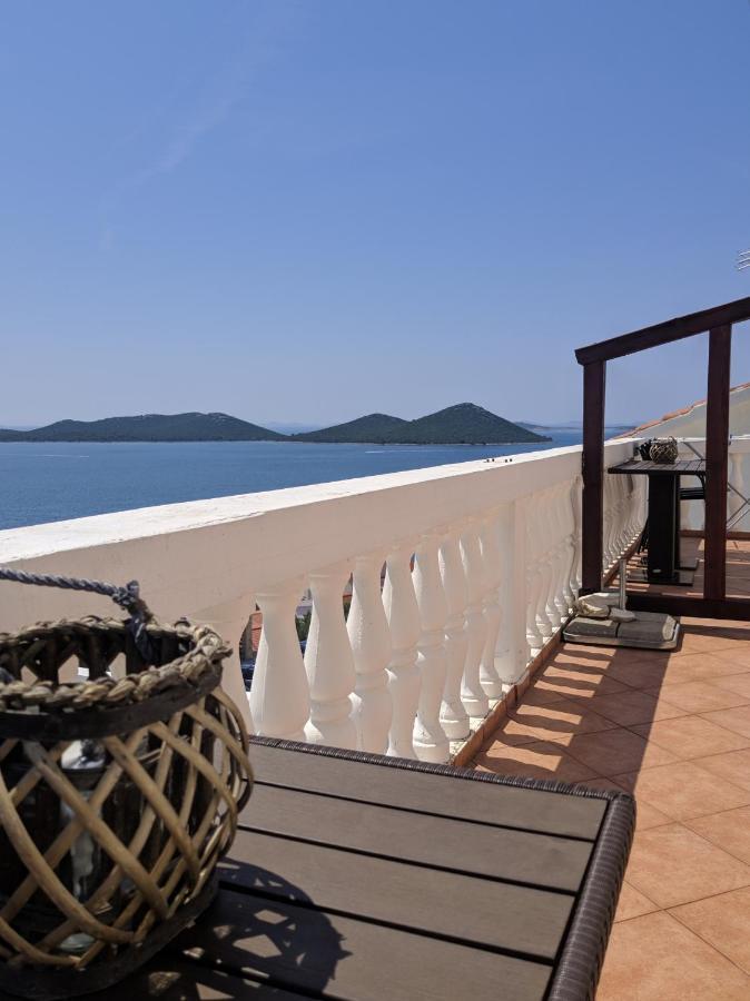 Apartmani Mestrovic Драге Екстериор снимка