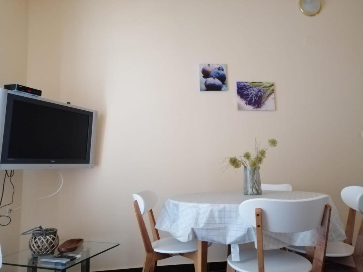 Apartmani Mestrovic Драге Екстериор снимка