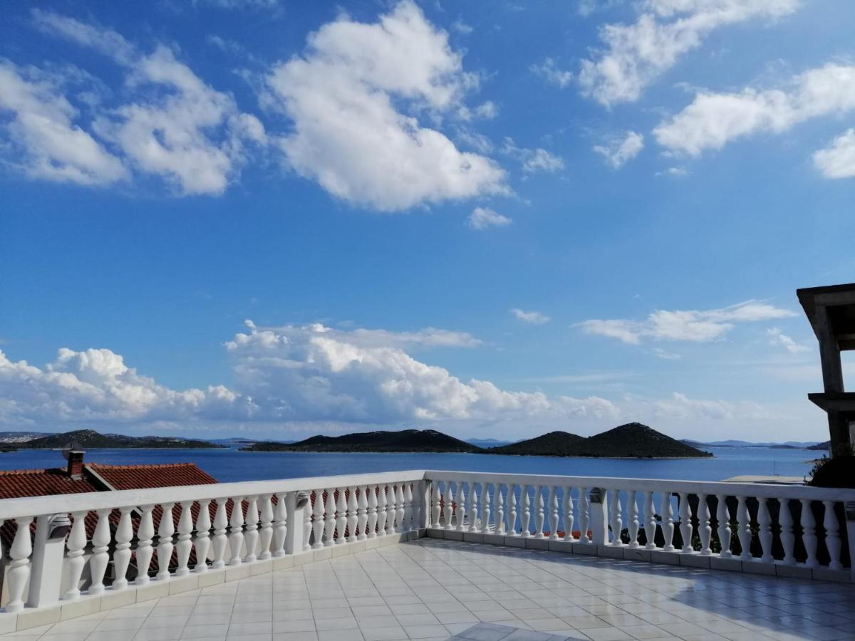 Apartmani Mestrovic Драге Екстериор снимка